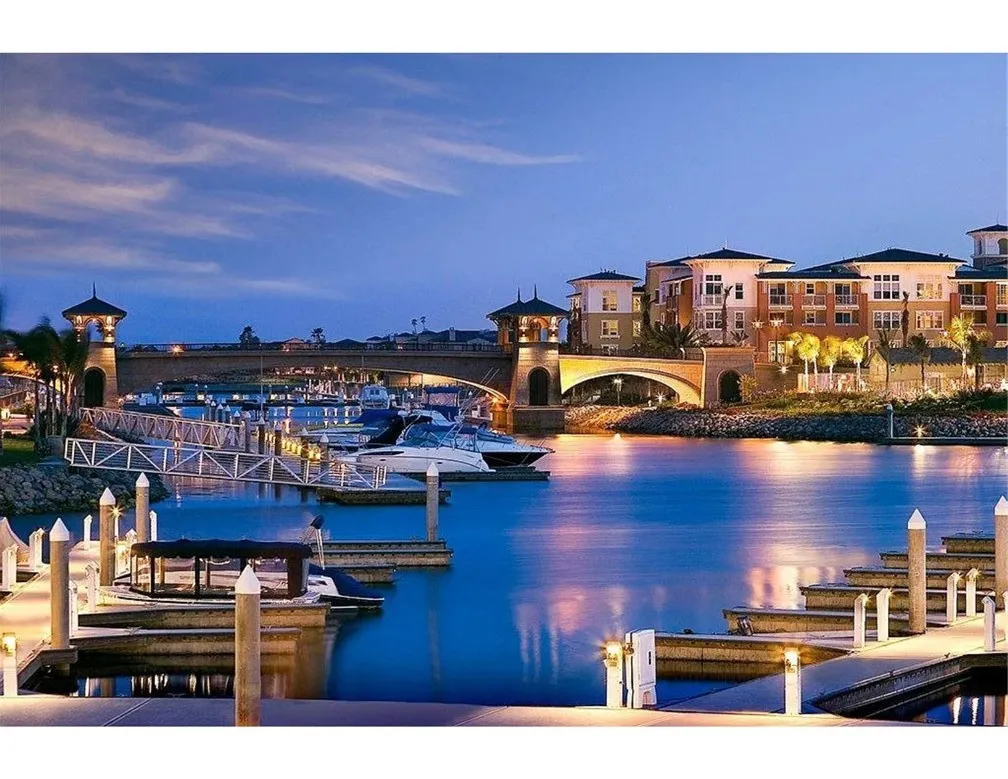 listing main picture