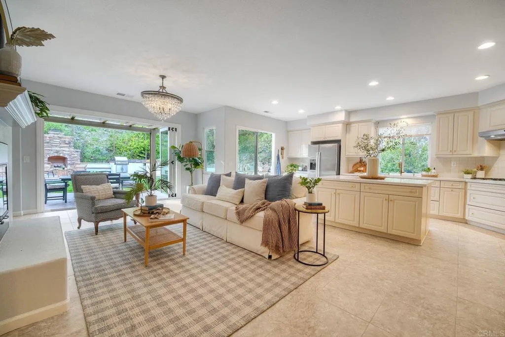 https://cdn.realtyfeed.com/cdn/127/306630535/497b28862403658b9fb37d3a9bc1a74e.webp
