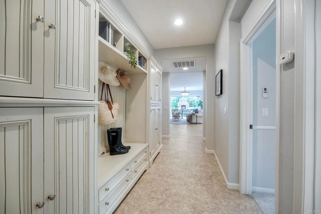 https://cdn.realtyfeed.com/cdn/127/306630535/d1399832ec7002fc6b951e9492c34320.webp