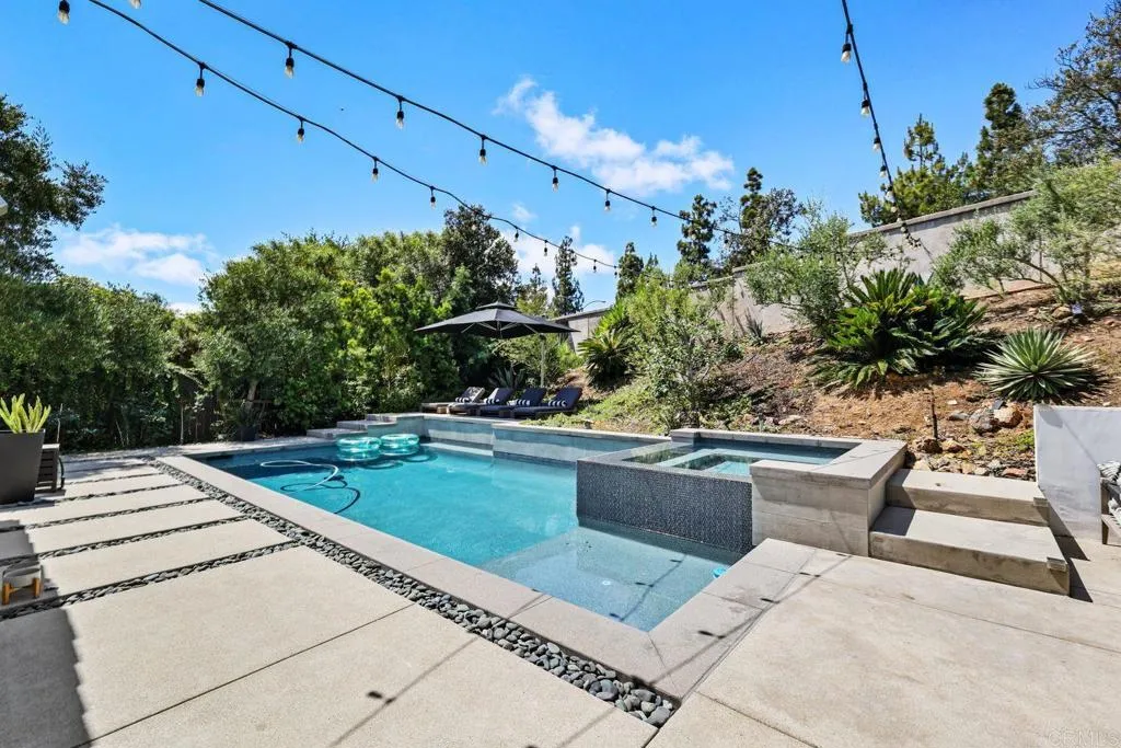 https://cdn.realtyfeed.com/cdn/127/306630542/4063e12060d825b25e5c51a09781d2c8.webp