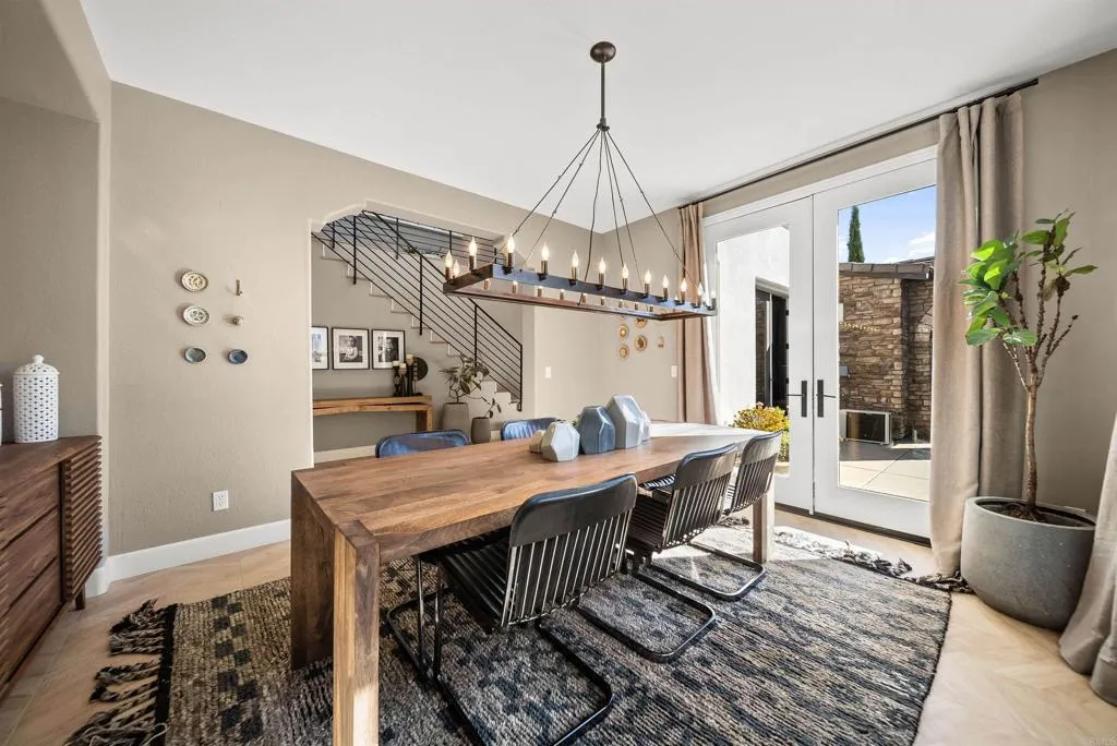 https://cdn.realtyfeed.com/cdn/127/306630542/4d16e85b5a101205730cfc63f7c44662.webp