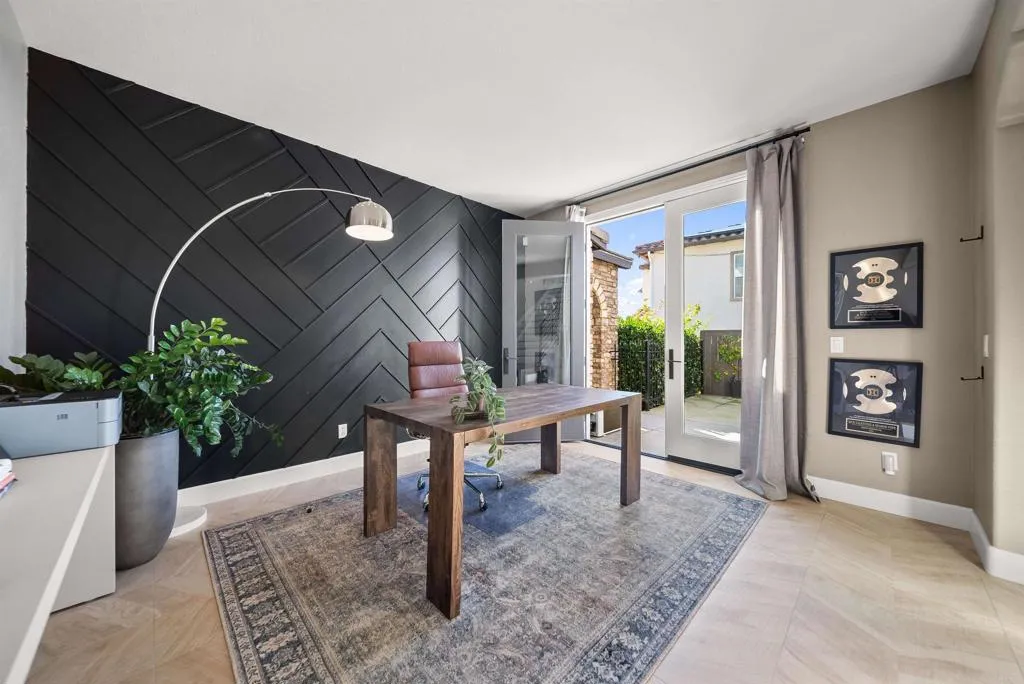 https://cdn.realtyfeed.com/cdn/127/306630542/6fb8b5c915feab764cd3961822c10e57.webp