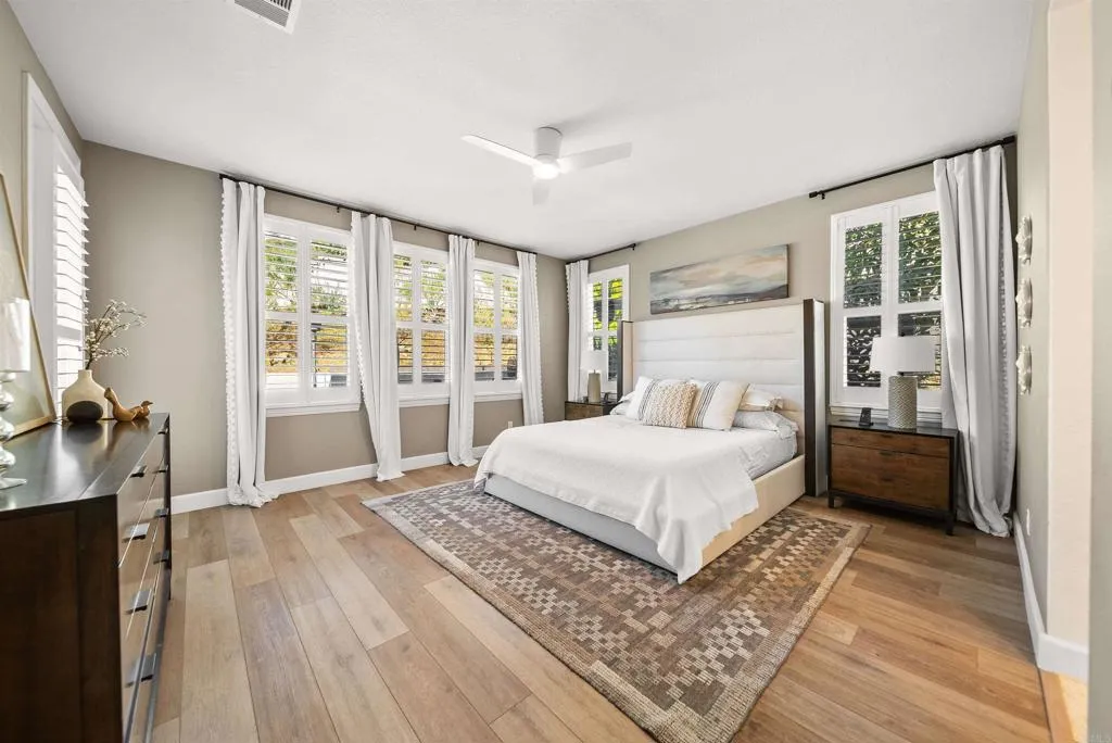 https://cdn.realtyfeed.com/cdn/127/306630542/7671a59d9c94e9bdd734c357e967d718.webp