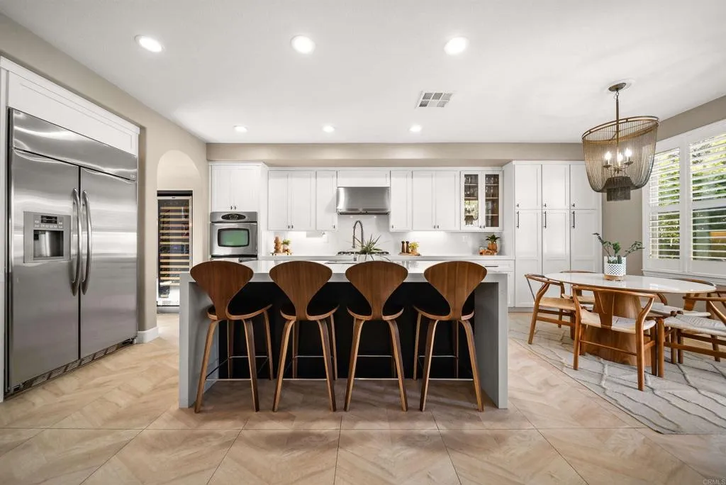 https://cdn.realtyfeed.com/cdn/127/306630542/913f54503a1ce4ac39241aabe71a66a8.webp