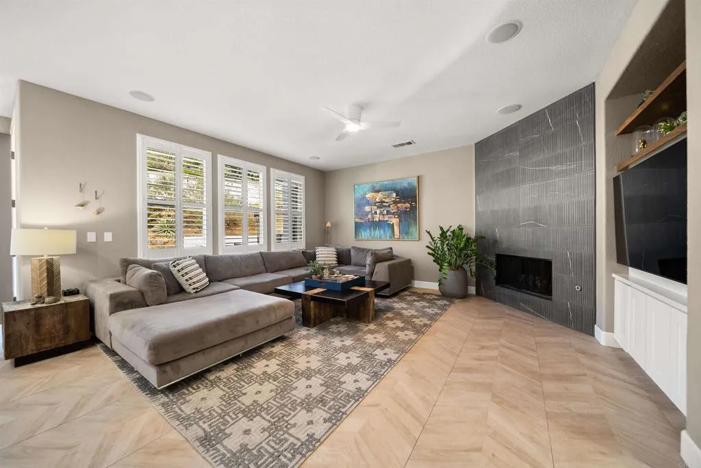 https://cdn.realtyfeed.com/cdn/127/306630542/9af6091e53b522272ac42f60fe784c9f.webp