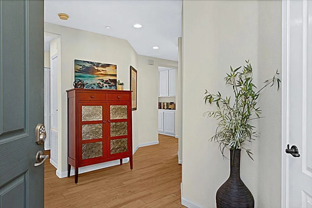 https://cdn.realtyfeed.com/cdn/127/306630573/109c316a6063a44e17fd2740d72cae8f.webp