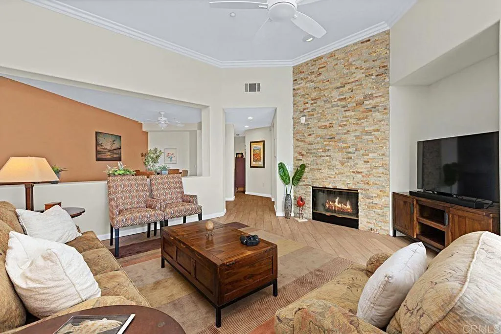 https://cdn.realtyfeed.com/cdn/127/306630573/14f5f70cbad7ad40c9cbd69baef60a6c.webp