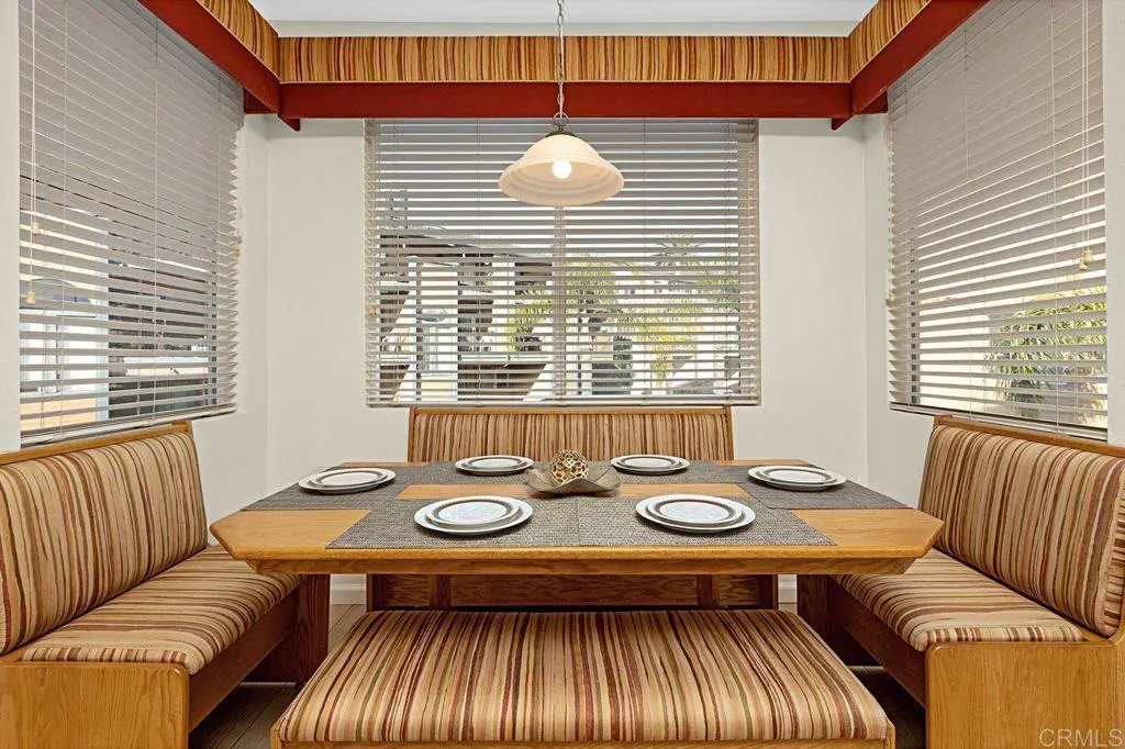 https://cdn.realtyfeed.com/cdn/127/306630573/984f811d209443a01118628efa047449.webp