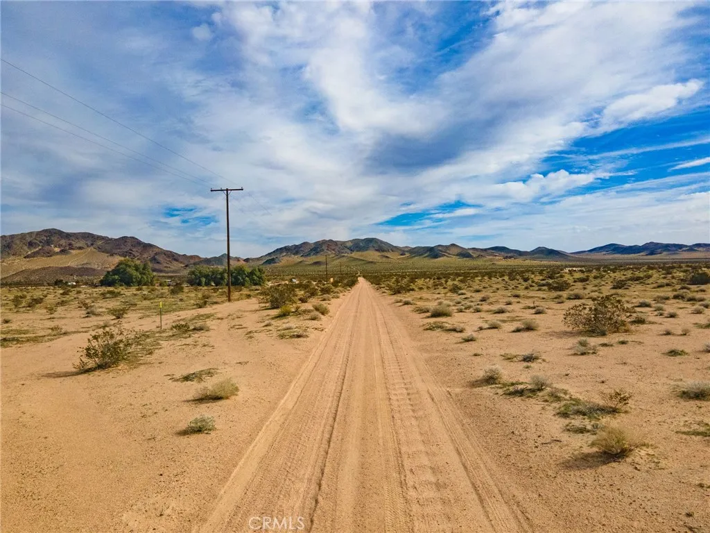 123 Bobcat Lane, Newberry Springs, CA 92365 - Photo 3 of 21, Newberry Springs, CA