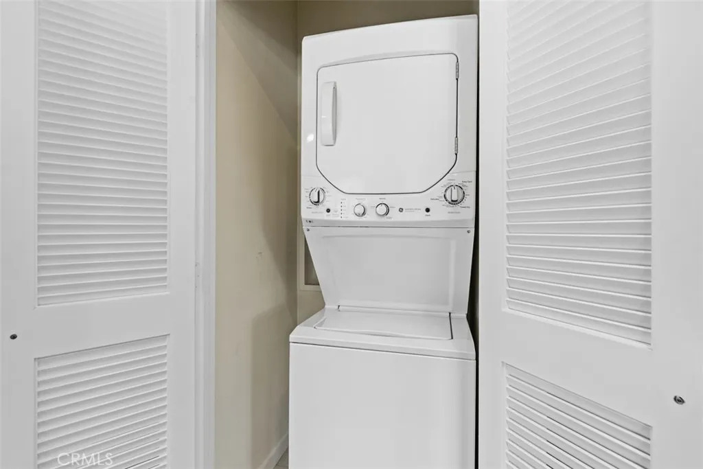 https://cdn.realtyfeed.com/cdn/127/306630718/0988d89b516a056ff28ee7c9e0752025.webp