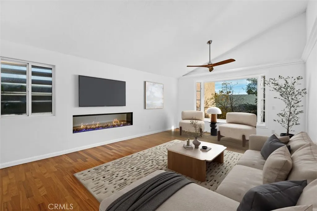 https://cdn.realtyfeed.com/cdn/127/306630718/364e79e94f1a0bcc59605df7b87946a4.webp