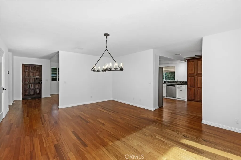 https://cdn.realtyfeed.com/cdn/127/306630718/417f190a69b4a68892976deacf939619.webp