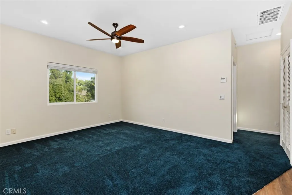https://cdn.realtyfeed.com/cdn/127/306630718/52754f7adba18c6b8e9919d1d6cbe177.webp