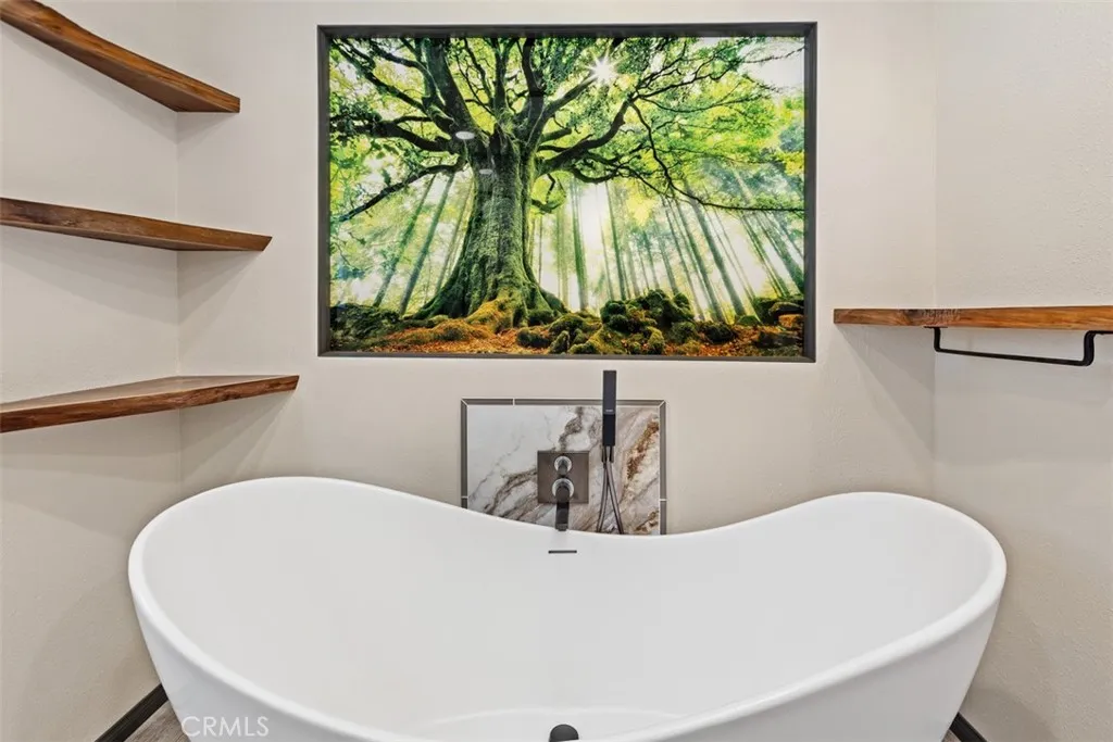 https://cdn.realtyfeed.com/cdn/127/306630718/799de5af9b4ea2353877cbad337b00eb.webp