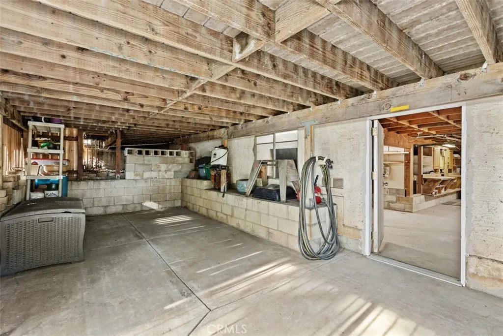 https://cdn.realtyfeed.com/cdn/127/306630718/7b3a63a58c14a4ad86ae90e91c917d37.webp
