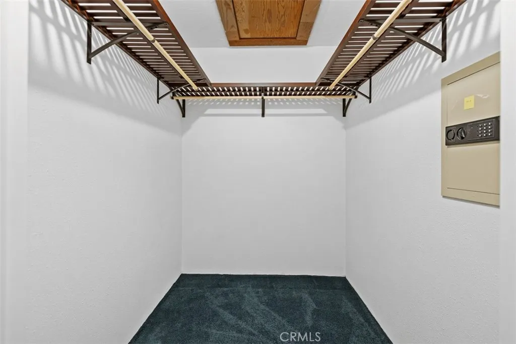 https://cdn.realtyfeed.com/cdn/127/306630718/8ae5aaaf23d6e39f0f189869f1282294.webp
