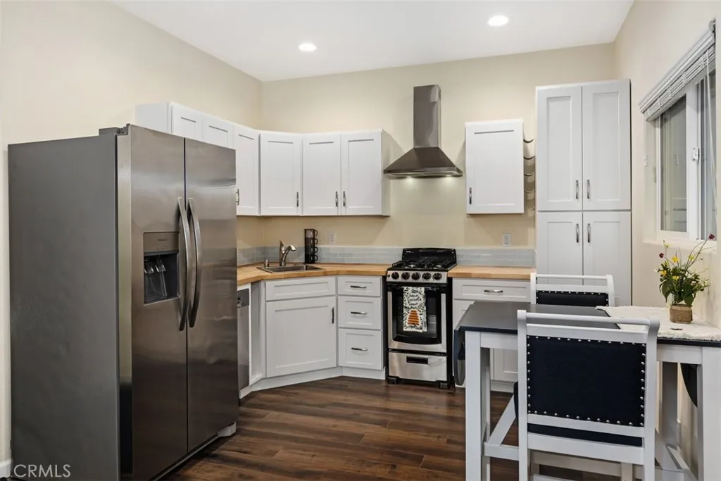 https://cdn.realtyfeed.com/cdn/127/306630718/f5d68f3c1677d18839d57c8e200e00d8.webp