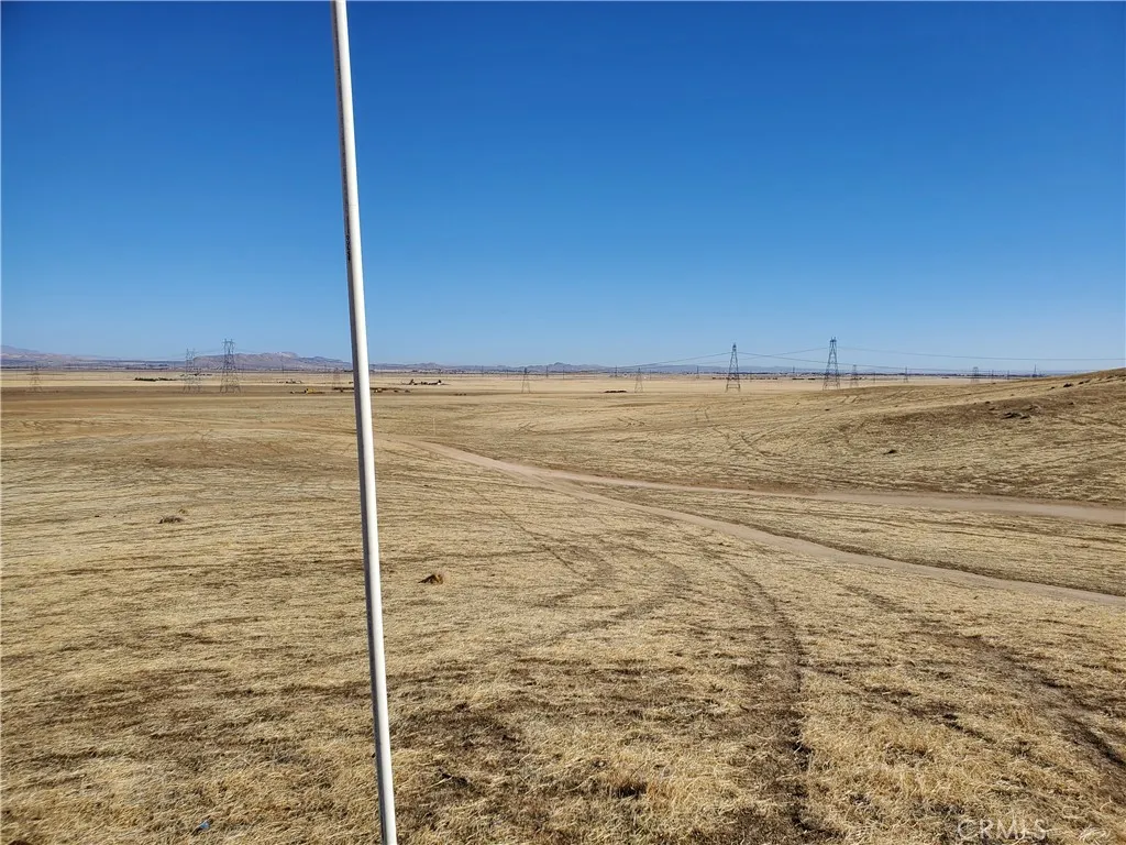 2 Ave E4, Lancaster, CA 93536 - Photo 3 of 4, Lancaster, CA