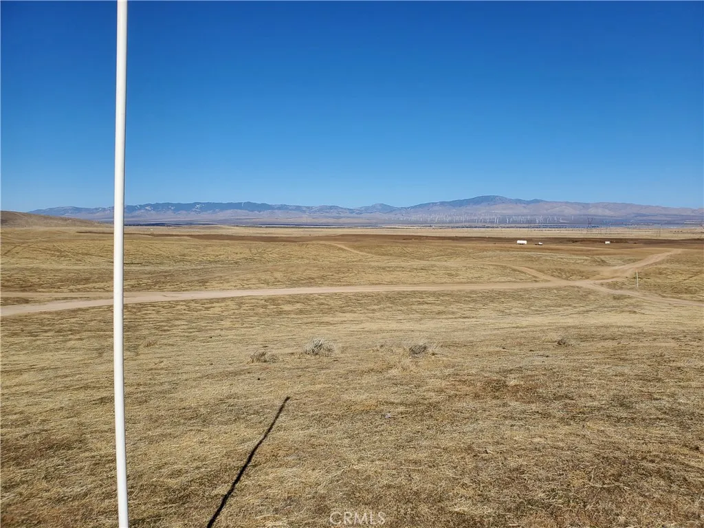 2 Ave E4, Lancaster, CA 93536 - Photo 2 of 4, Lancaster, CA