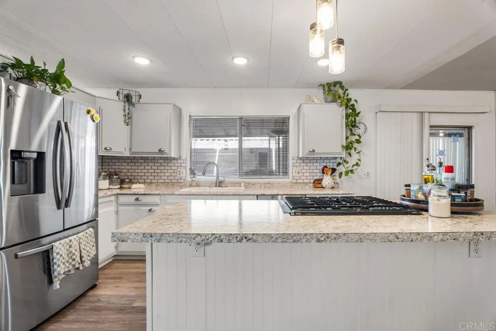https://cdn.realtyfeed.com/cdn/127/306630751/022834332427fdabf1b61d23c5e8d632.webp