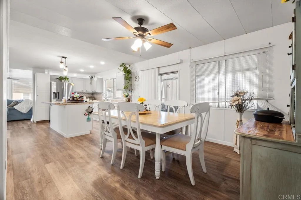 https://cdn.realtyfeed.com/cdn/127/306630751/9716860c293fe8530316269861d7e9ad.webp