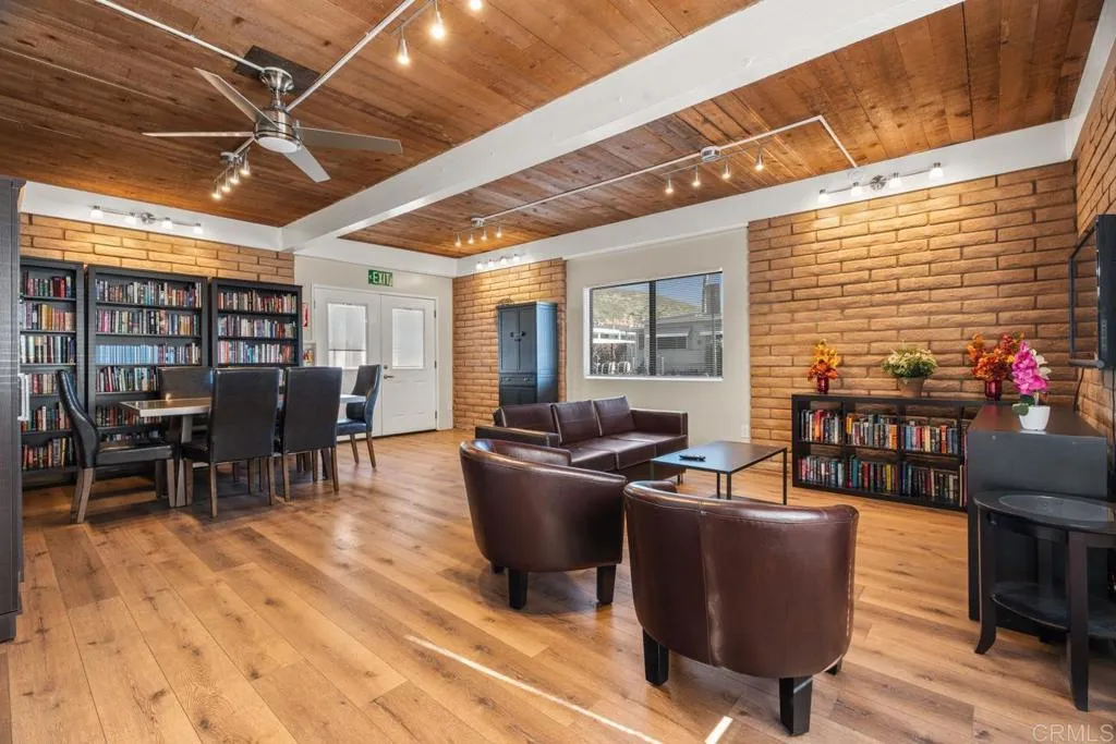 https://cdn.realtyfeed.com/cdn/127/306630751/ae9853fb5468a618cef1d9f73a822c44.webp