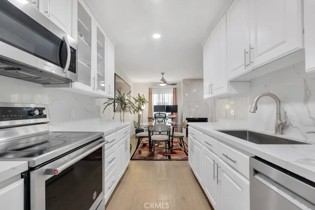 1730 Camino Palmero Unit 308, Los Angeles, CA 90046 - Photo 4 of 9, Los Angeles, CA