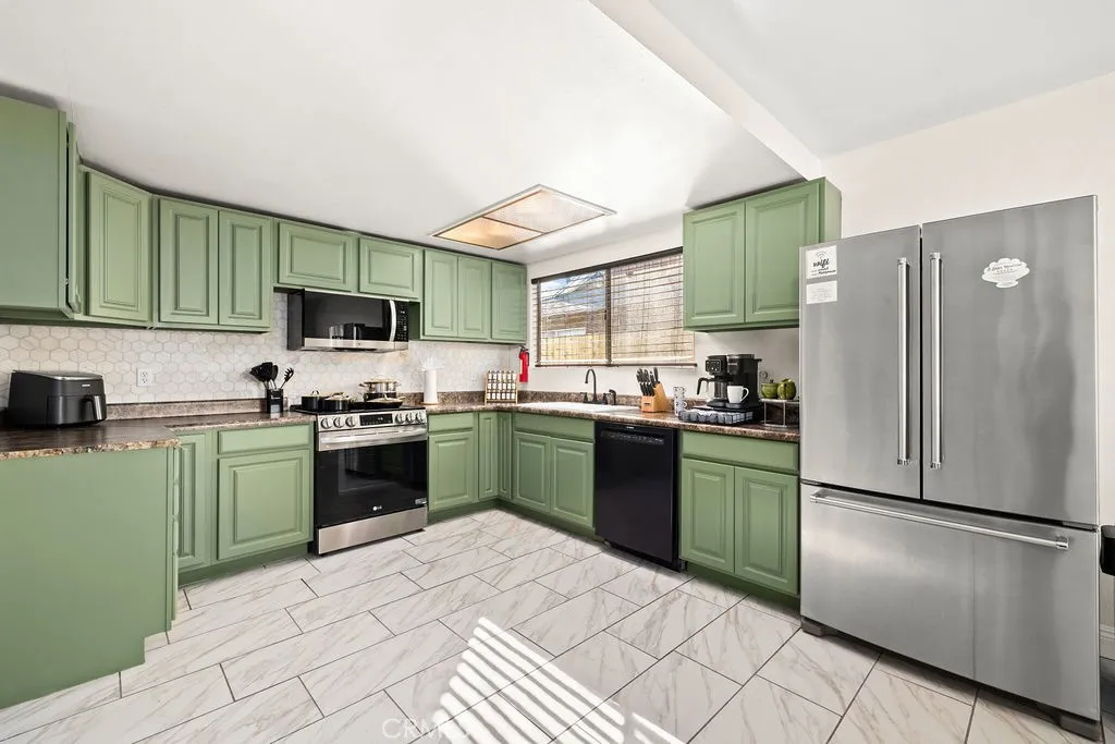 632 Kenoak Drive, Placentia, CA 92870 - Photo 4 of 51, Placentia, CA