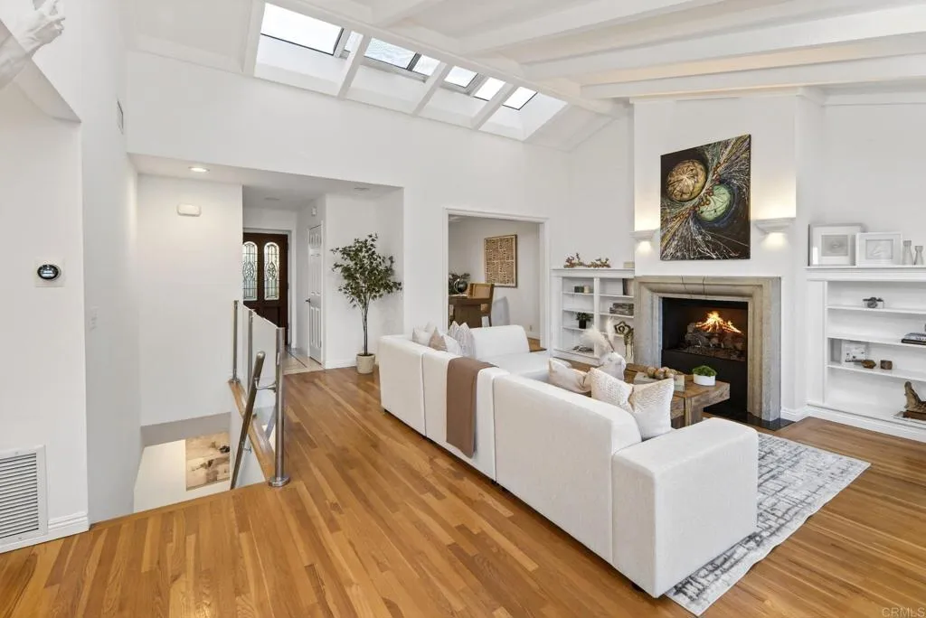 https://cdn.realtyfeed.com/cdn/127/306630961/1b5e6756a5c6619472c49f185b2caa56.webp