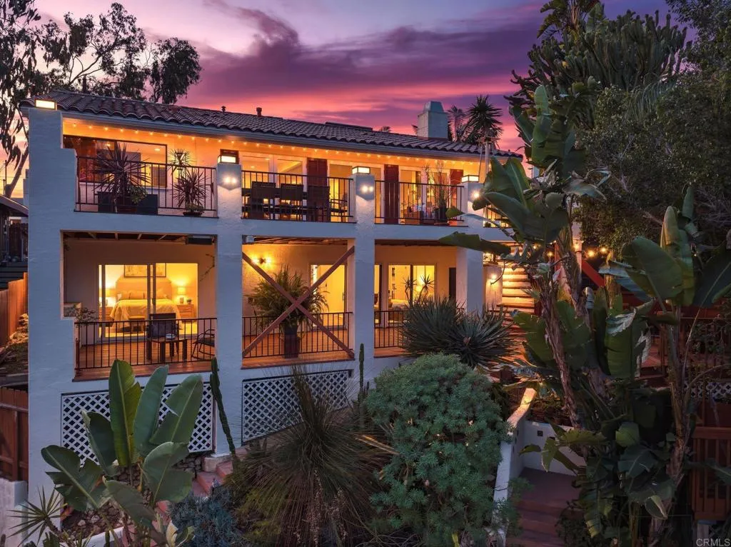 https://cdn.realtyfeed.com/cdn/127/306630961/8d9b3ff978692c4613ea7c3c3d263420.webp