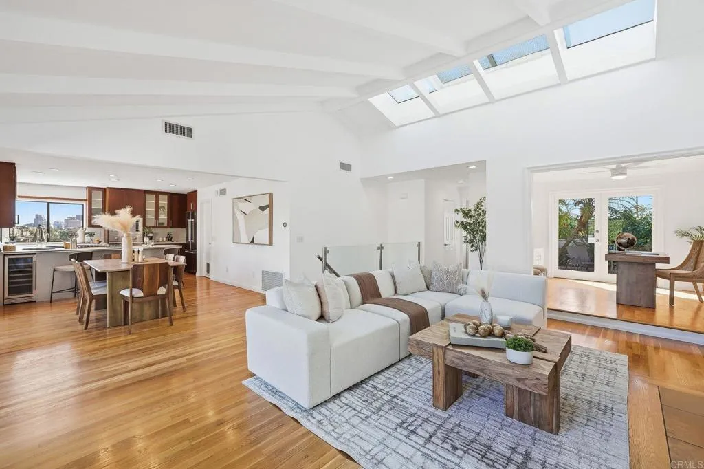 https://cdn.realtyfeed.com/cdn/127/306630961/d0f8117e90c2ee81c4581c8da7d3547b.webp