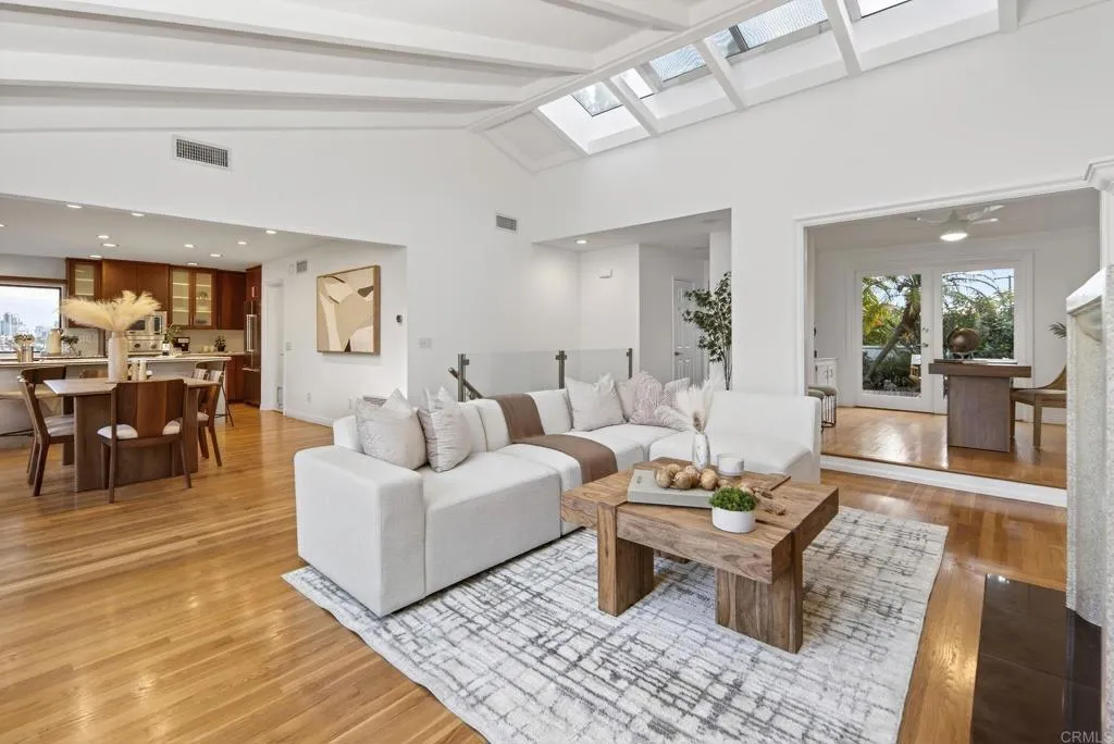 https://cdn.realtyfeed.com/cdn/127/306630961/f0557e94c0aaf0f5f26a9087b2a614df.webp