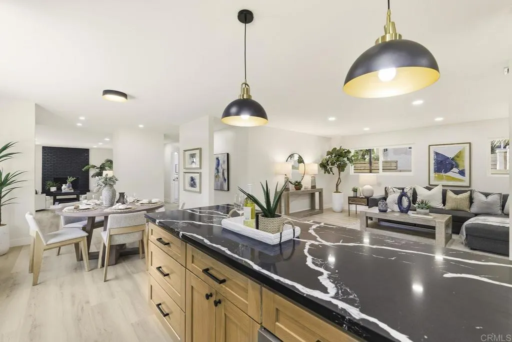 https://cdn.realtyfeed.com/cdn/127/306630965/4568f007ce2632e0f8543945b116988d.webp