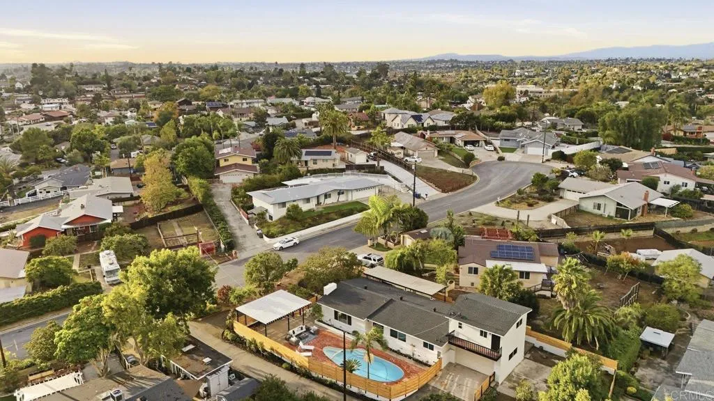 https://cdn.realtyfeed.com/cdn/127/306630965/a3ad5fb21b0e4c0c56ac4e157d064b73.webp