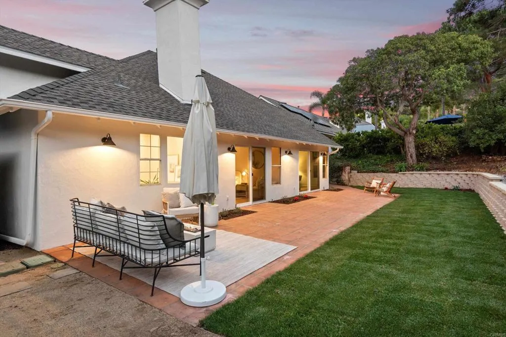 https://cdn.realtyfeed.com/cdn/127/306630996/3ba9d74d5381d6b48d77525b98b8e7b2.webp