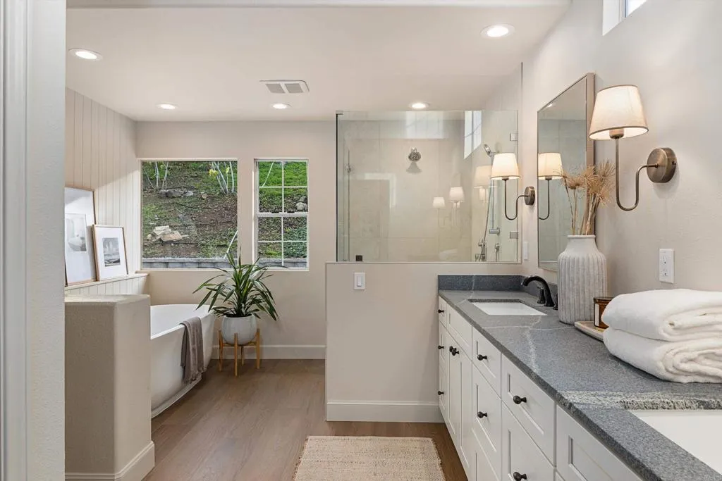 https://cdn.realtyfeed.com/cdn/127/306630996/e367438f2be14b22d35a00c3643e6bad.webp