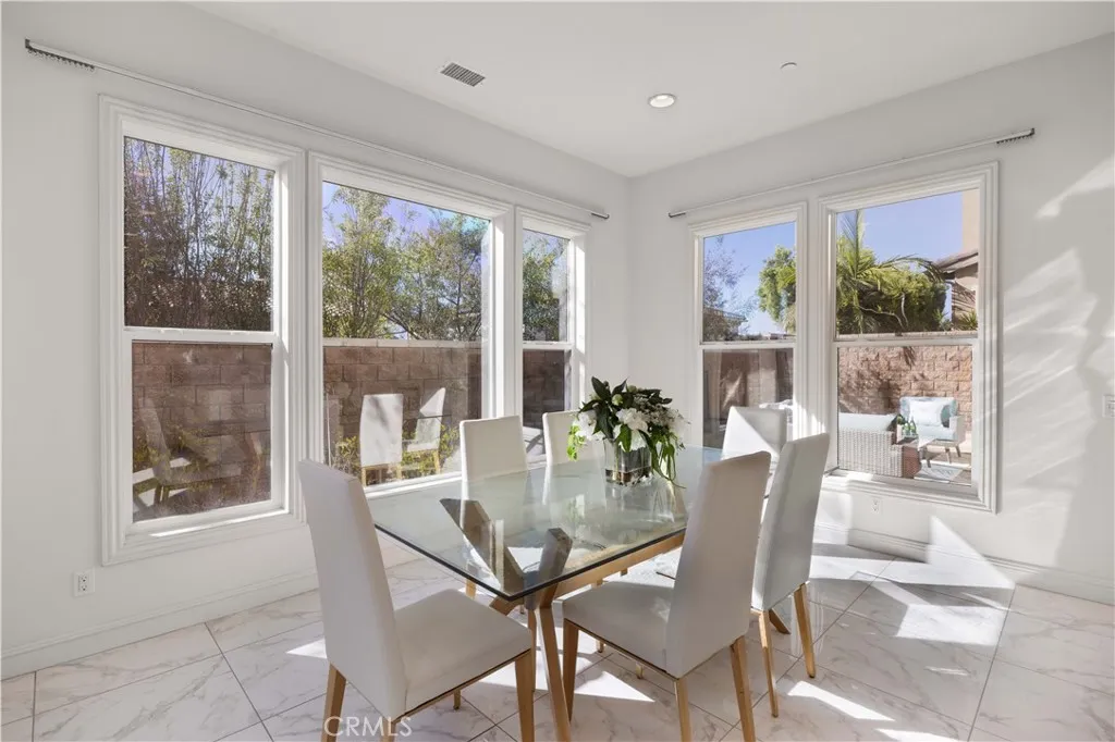 https://cdn.realtyfeed.com/cdn/127/306631022/2efcf0e43264a97df29f41576363b9a2.webp
