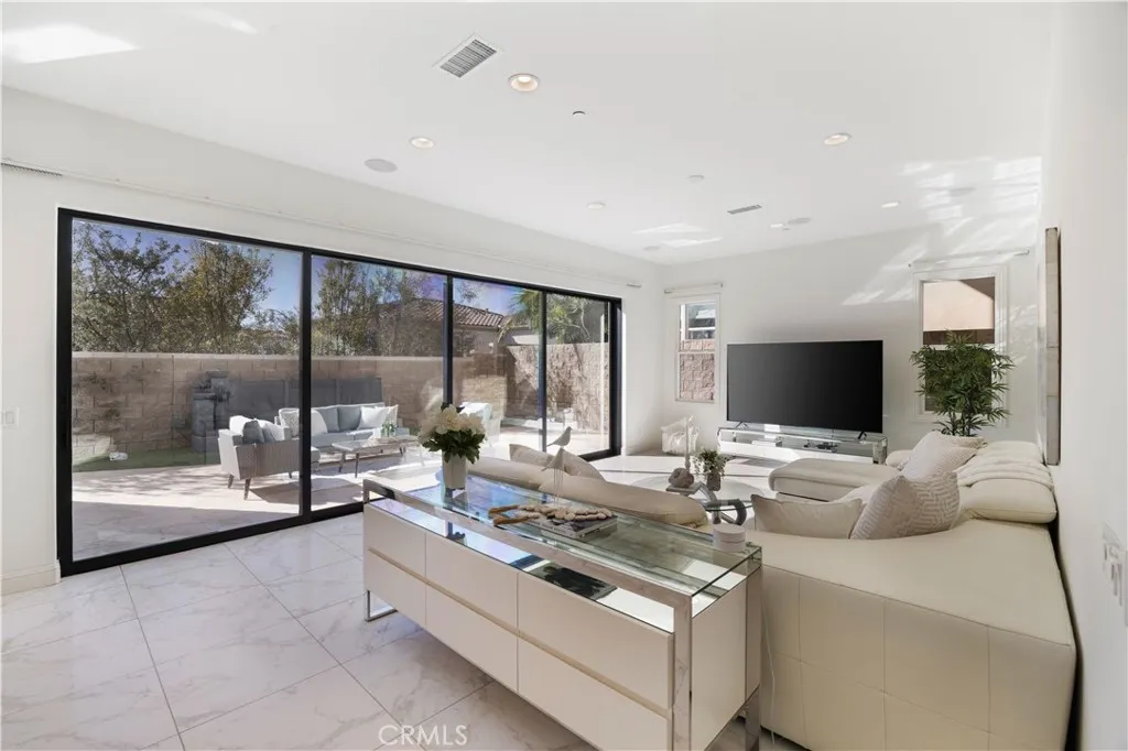 https://cdn.realtyfeed.com/cdn/127/306631022/3385a918f62ff3a047a6a8cf4447109a.webp