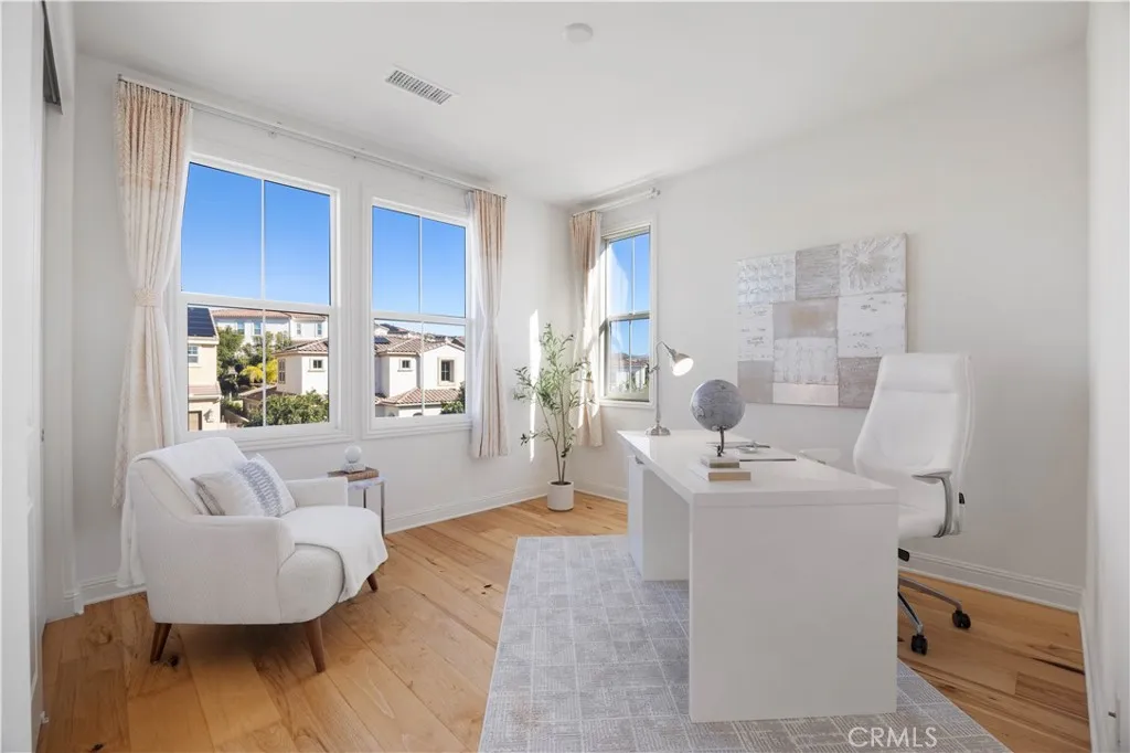 https://cdn.realtyfeed.com/cdn/127/306631022/807f86b31d081e4e7785a5f2a561d25d.webp