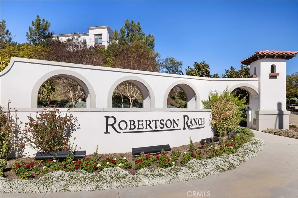 https://cdn.realtyfeed.com/cdn/127/306631022/b7c26f933f2f21ada67fc5b4011f8f90.webp