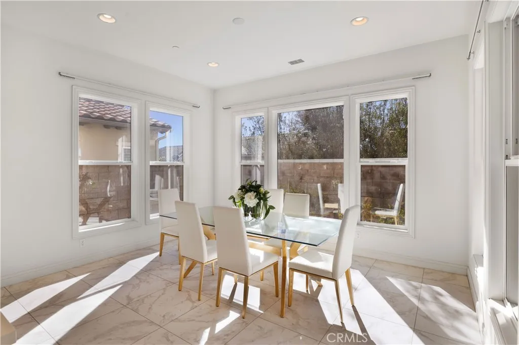 https://cdn.realtyfeed.com/cdn/127/306631022/c53db067dc913405382a11ba7129e7a5.webp