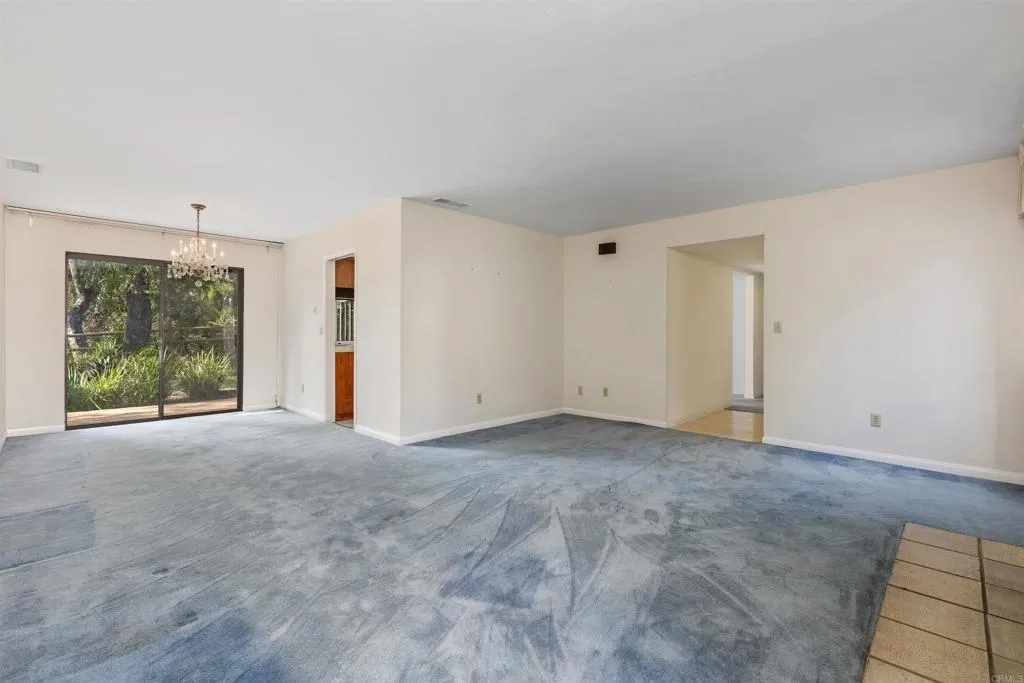 https://cdn.realtyfeed.com/cdn/127/306631039/3b245389b442f10ebc2190fb19cec788.webp