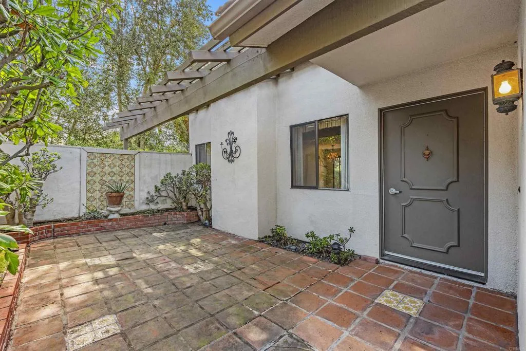 https://cdn.realtyfeed.com/cdn/127/306631039/e71100584c37da005061ff4417c1f2f8.webp
