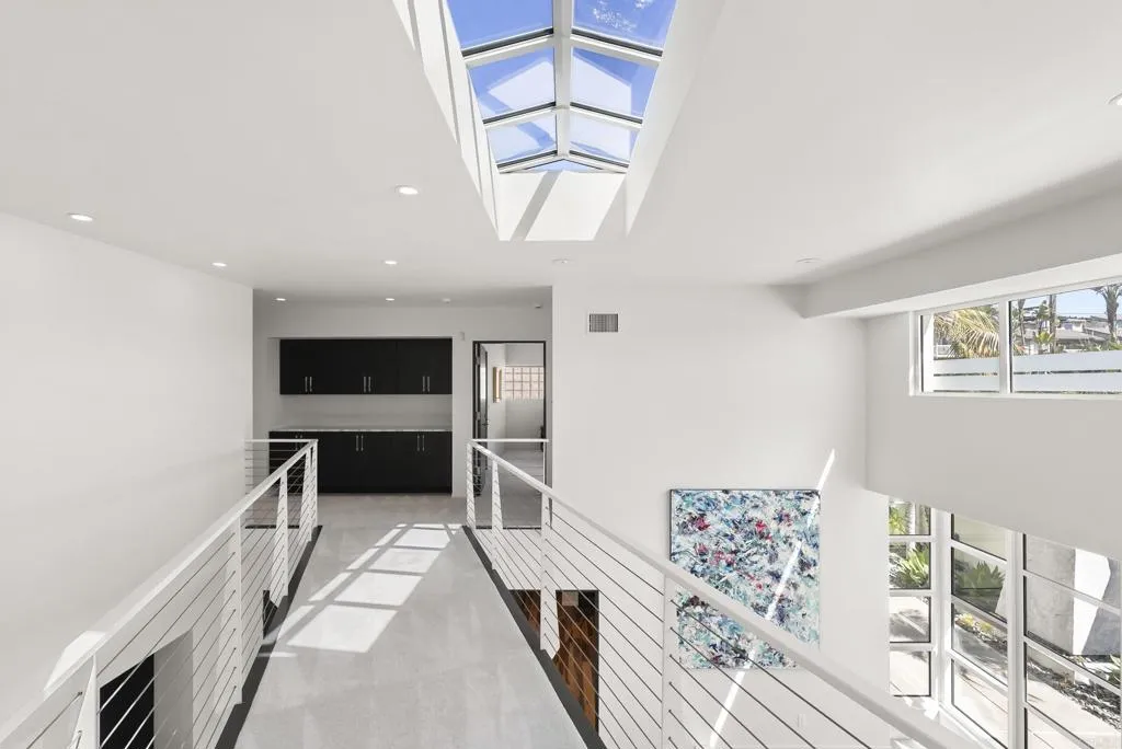 https://cdn.realtyfeed.com/cdn/127/306631083/7c7539548318a702f7a0cf7e5d6326c9.webp