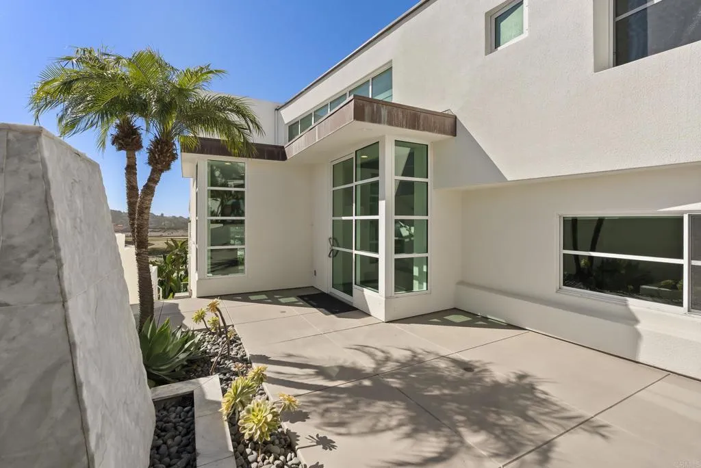 https://cdn.realtyfeed.com/cdn/127/306631083/867adea9217d8f1e69caf7ae6352bc39.webp