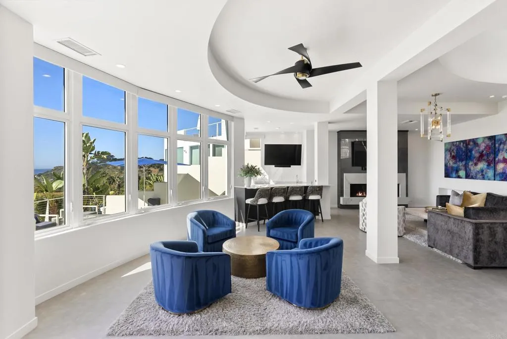 https://cdn.realtyfeed.com/cdn/127/306631083/88430f6443ff43312f8ac3590ad583ca.webp