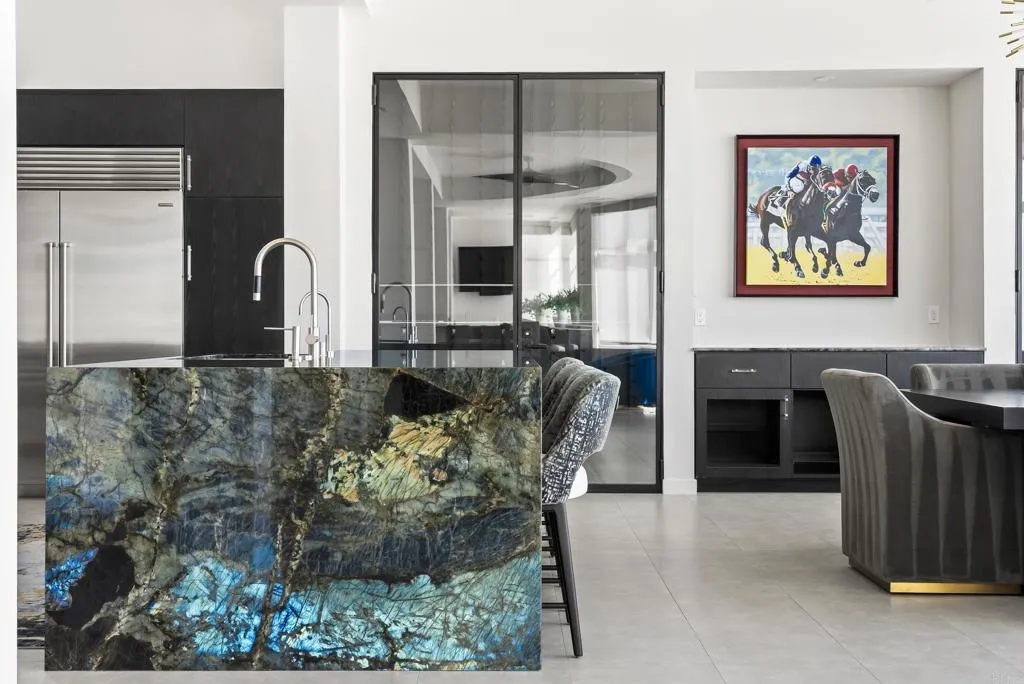 https://cdn.realtyfeed.com/cdn/127/306631083/9470865de307c8f36b740de7949edae6.webp