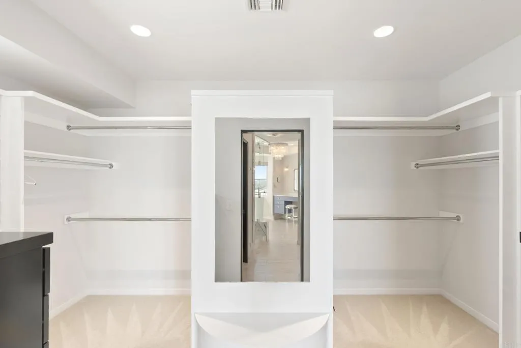 https://cdn.realtyfeed.com/cdn/127/306631083/c9b13d72fac7106a515752846332e5fc.webp