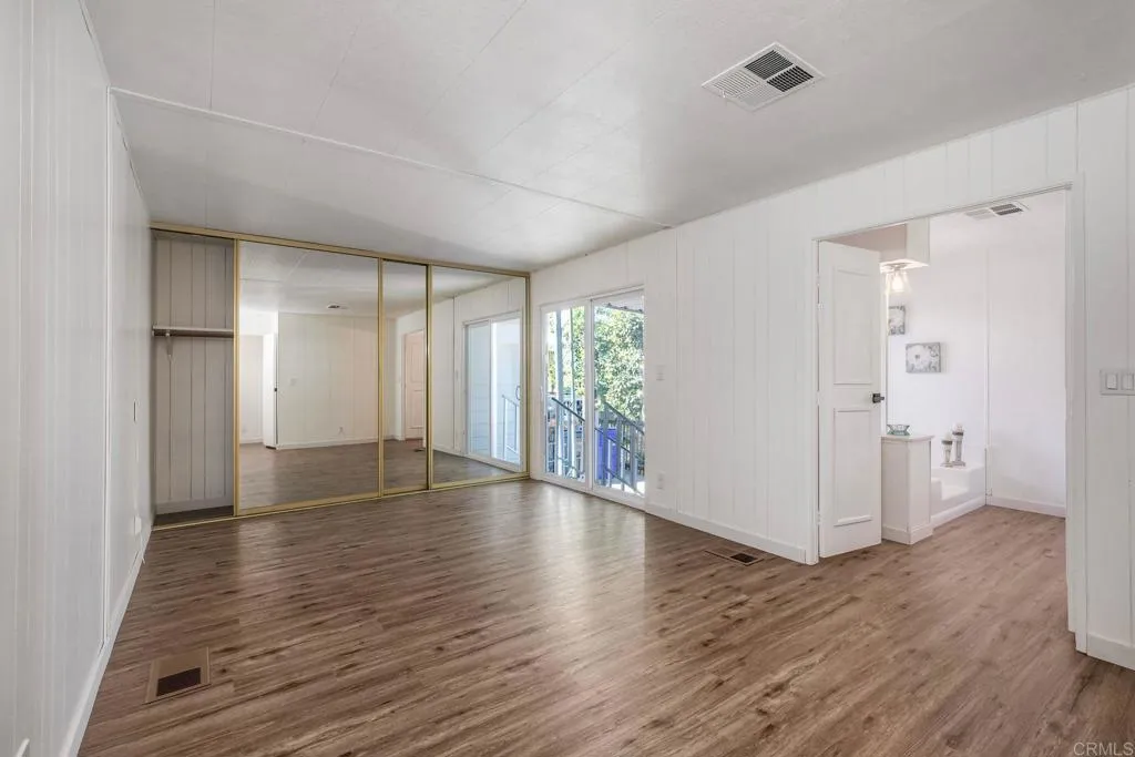 https://cdn.realtyfeed.com/cdn/127/306631090/4d837c1a3085e47b7aa8832da259f6ac.webp