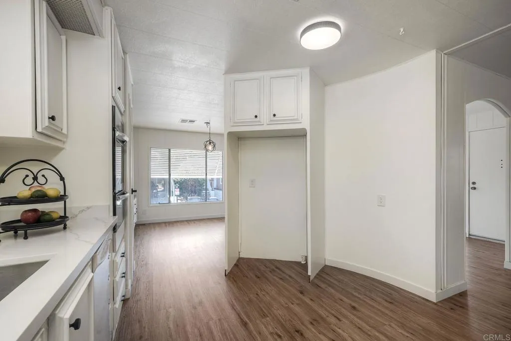 https://cdn.realtyfeed.com/cdn/127/306631090/89c8c23c1744317d519d89157b951024.webp
